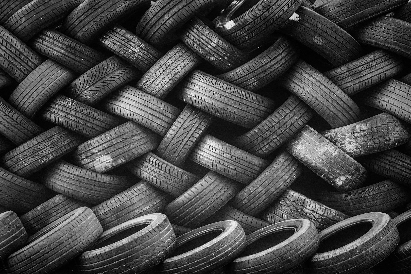 New vs. Second Hand Tyres – Which is Best for You?
